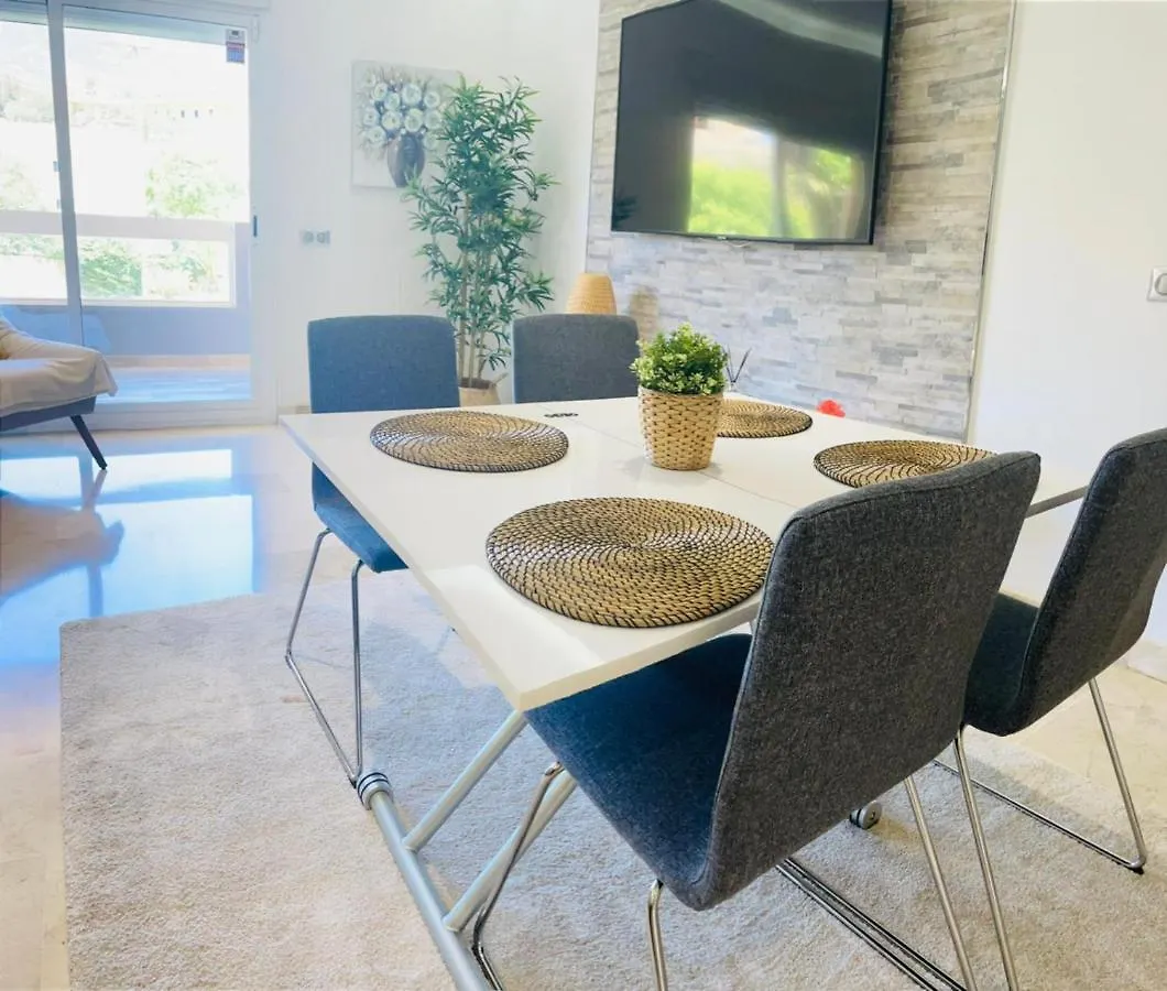 Apartment Magnifique Appartement A 5 Min A Pied De La Plage Benalmadena Spain